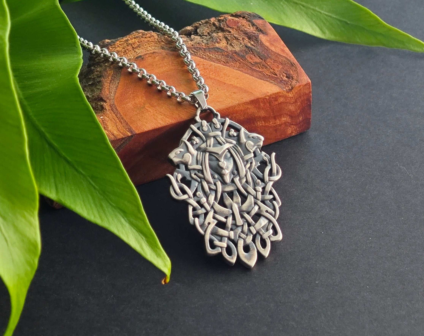 Viking Guardian Goddess Freya Valkyrie Shieldmaiden with cats cat Necklace - Norse - Protective Pendant With 22 Inch Chain