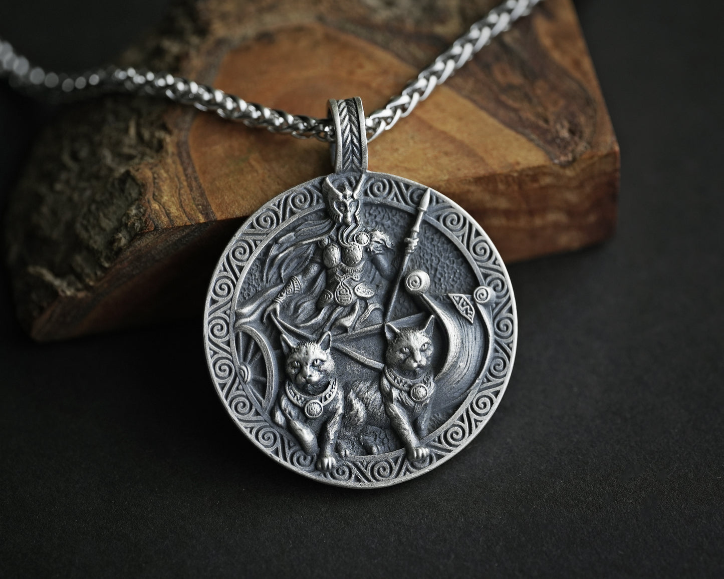 Viking Guardian Goddess Freya Valkyrie Shieldmaiden with cats cat Necklace - Norse - Protective Pendant With 22 Inch Stainless Steel Chain