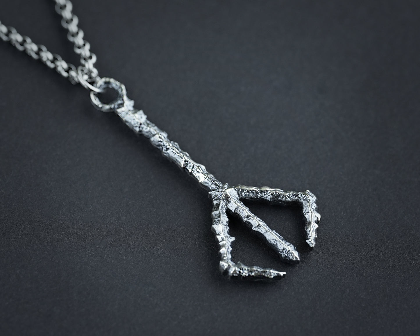 Bloodborne Caryll Hunter Rune necklace pendant charm