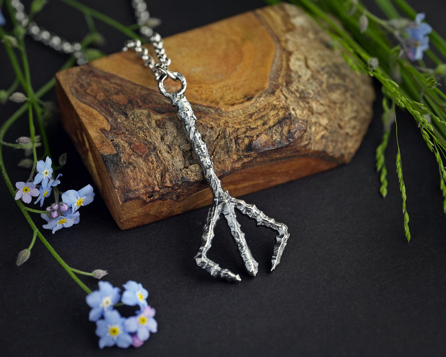 Bloodborne Caryll Hunter Rune necklace pendant charm