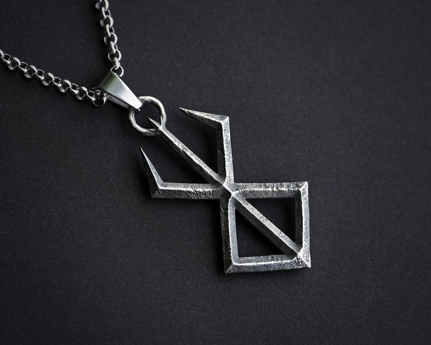 Marque de Sacrifice Rune Anime collier pendentif bijoux fantaisie Cosplay cadeau pour hommes femmes