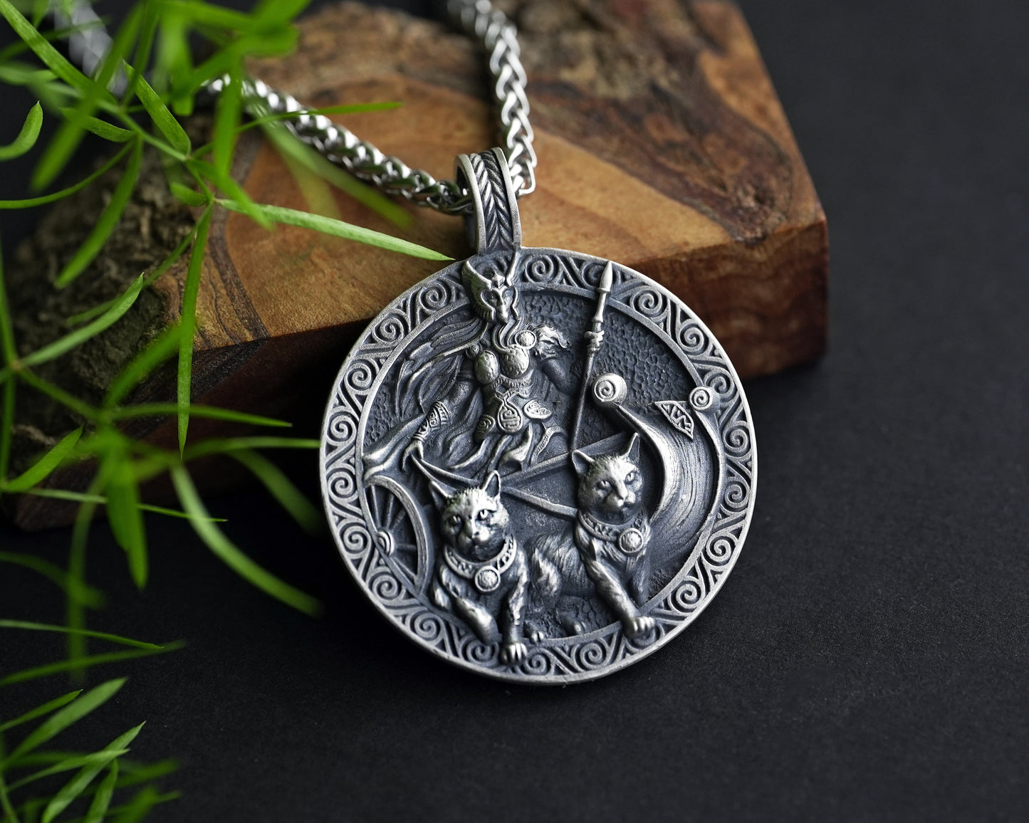 Viking Guardian Goddess Freya Valkyrie Shieldmaiden with cats cat Necklace - Norse - Protective Pendant With 22 Inch Stainless Steel Chain