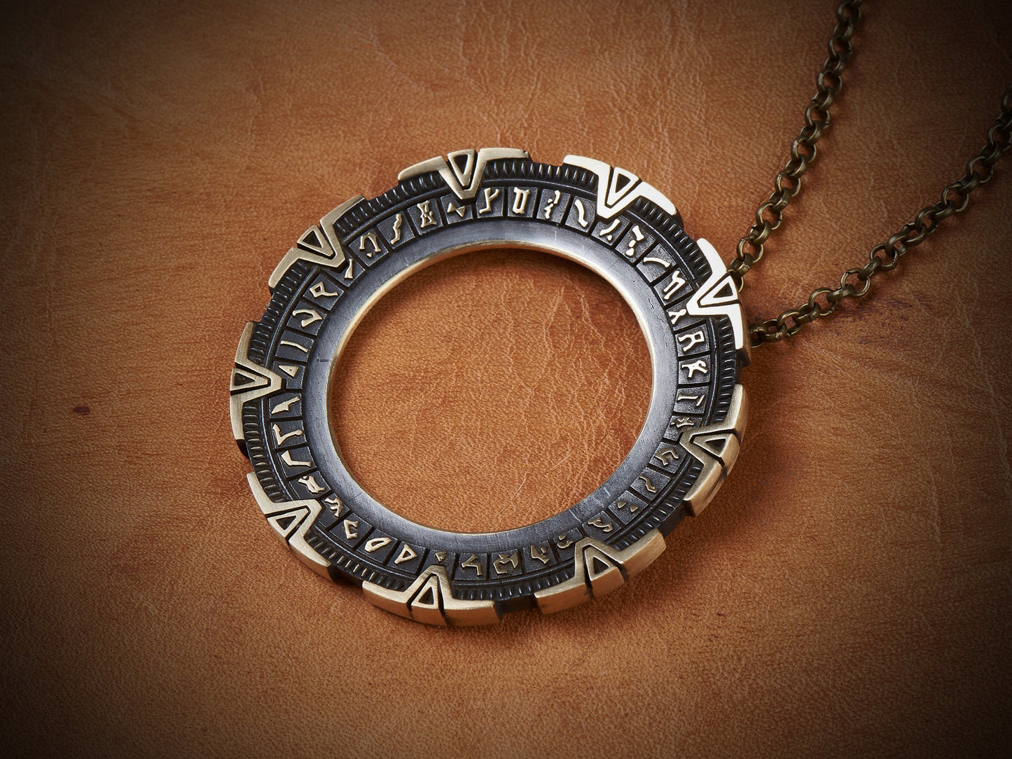 925 Sterling Silver / Brass Premium Quality Stargate SG1 Atlantis Universe Portal Pendant Necklace - Stargate Atlantis Jewelry Charm Amulet - Stargate Merchandise Cosplay - Baldur Jewelry
