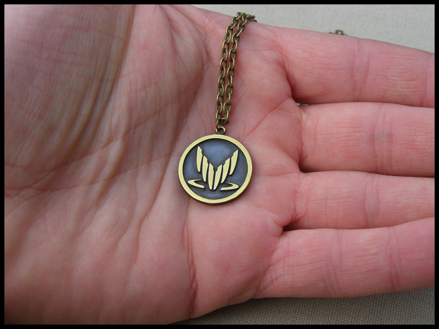 Mass Effect Spectre Pendant Necklace Amulet