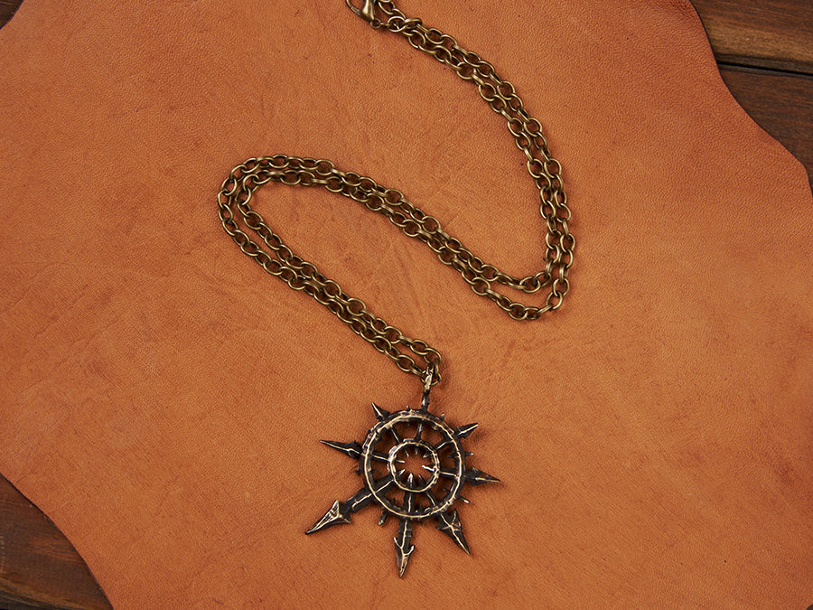 Warhammer 40K Grand Pendentif Martelé à la Main Étoile du Chaos
