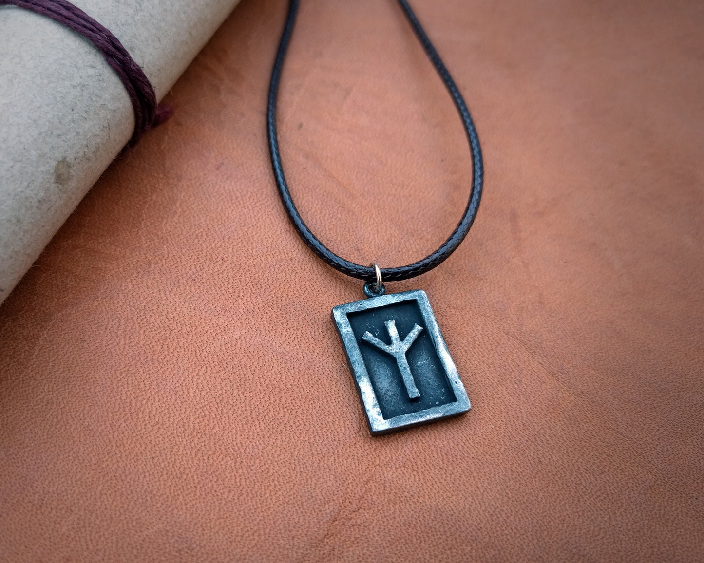 Wikinger-Algiz-/Elhaz-Runenanhänger – Schutz – Silber – Wikinger-Nordischer Schmuck, Halskettenanhänger, Runenalphabet, Runen mit verstellbarer Schnur