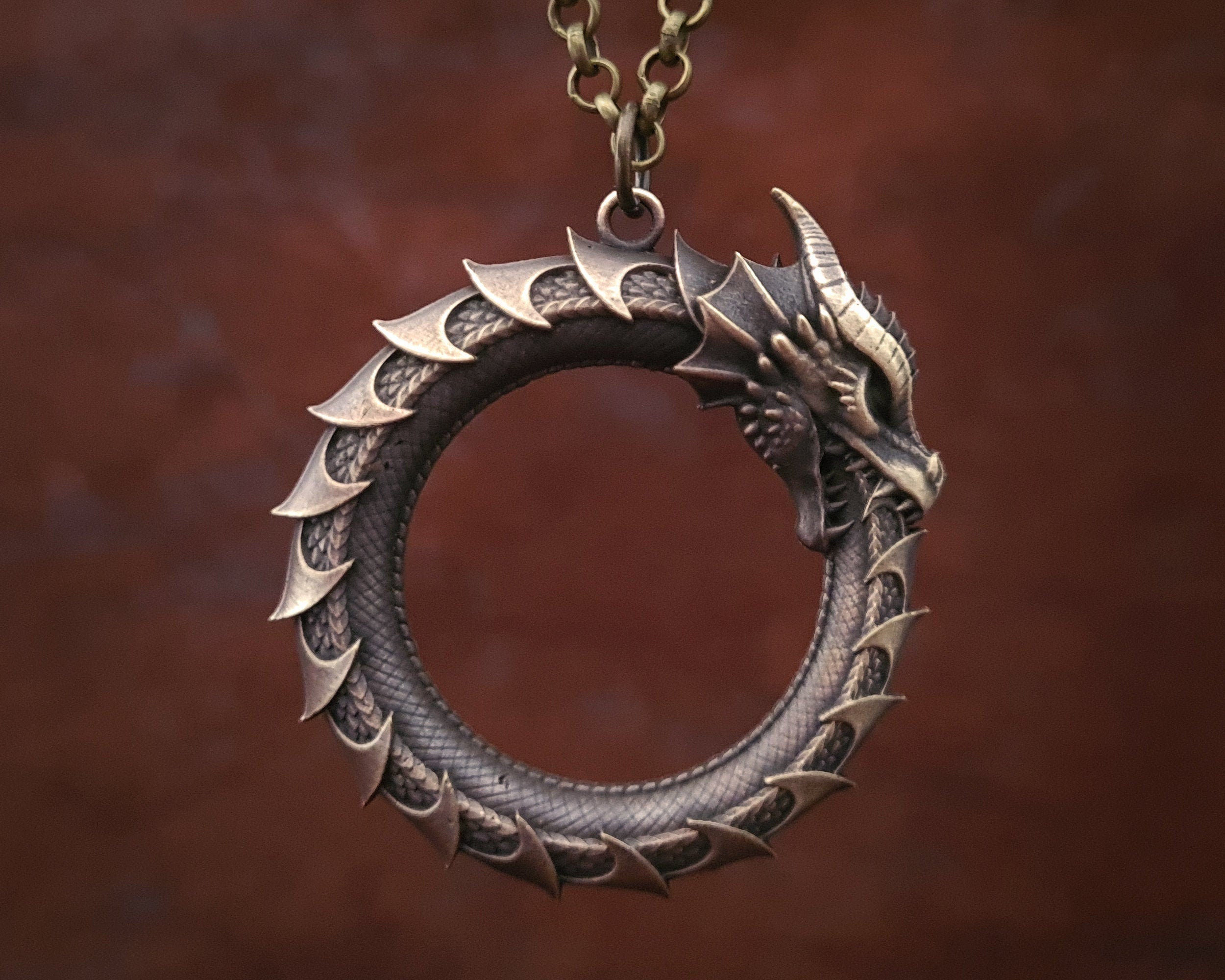 Collier Runique Serpent Ouroboros Collier Runique Serpent Ouroboros