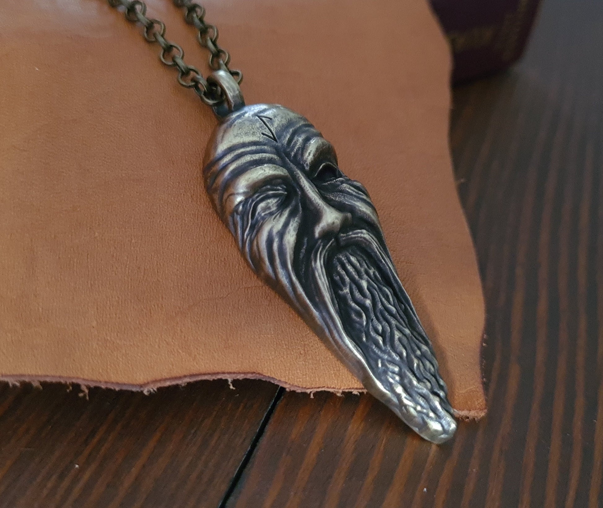 Odin Carved Statue For Altar and Praying For Norns For Good Luck - Baldur Jewelry
