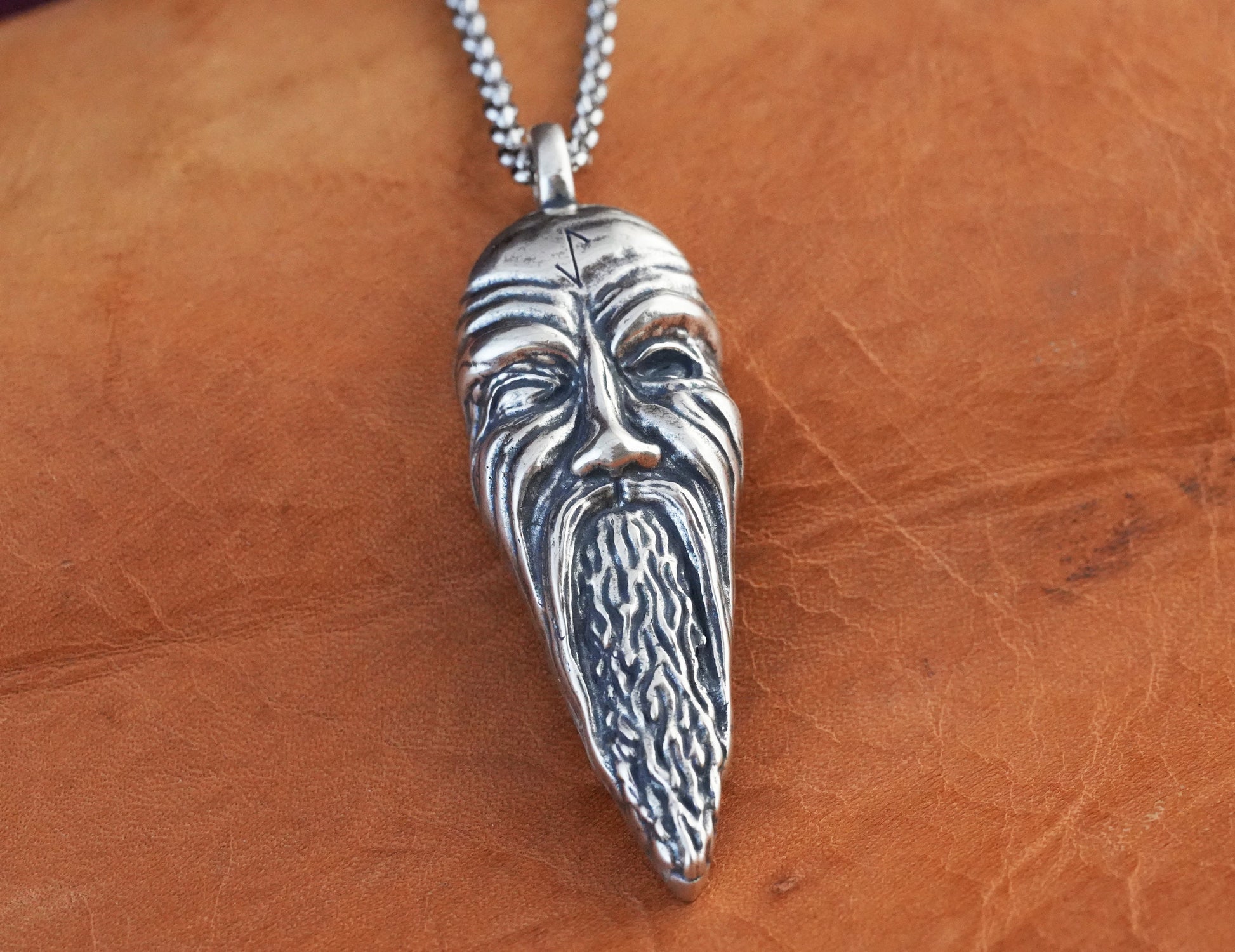 Odin Carved Statue For Altar and Praying For Norns For Good Luck - Baldur Jewelry