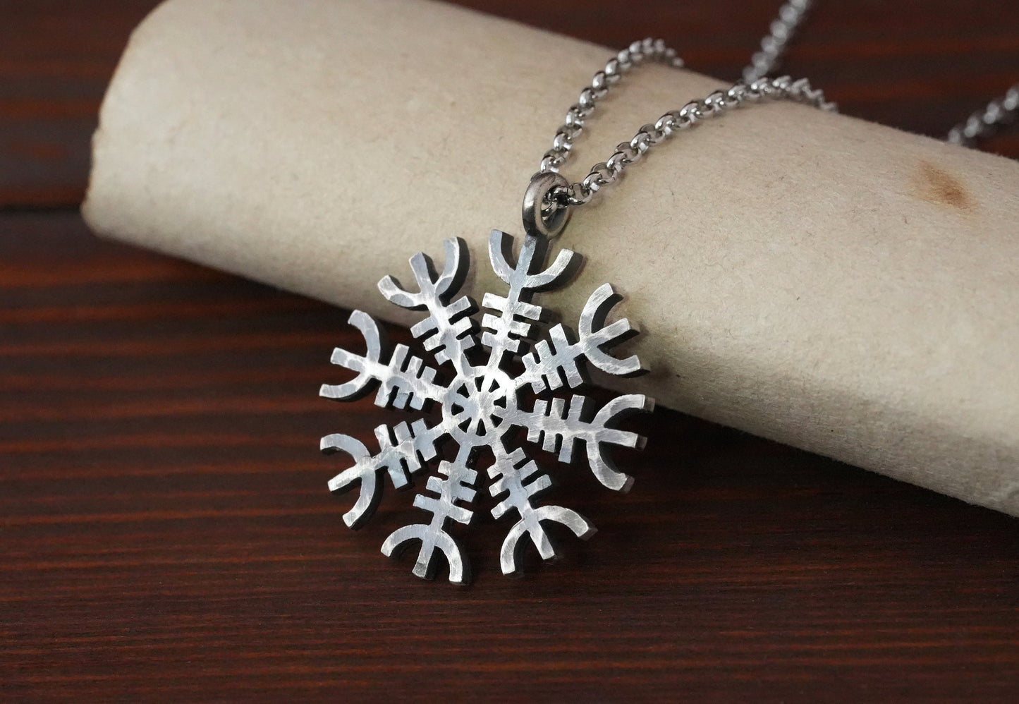 Viking Aegishjalmur - Helm of Awe - Norse Protective Amulet Necklace Pendant With Chain - Baldur Jewelry