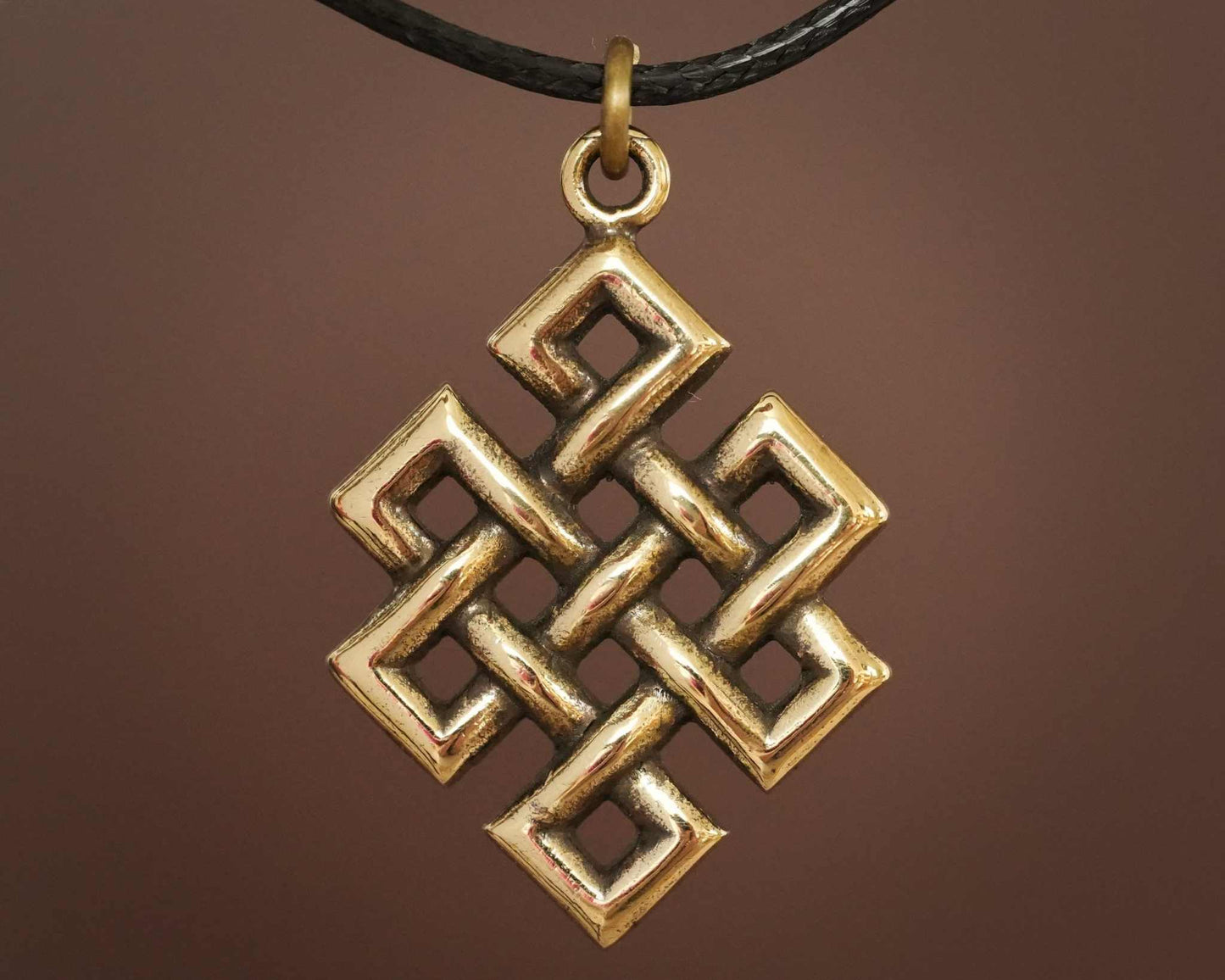Handmade Tibetan Endless Love Knot Necklace Pendant for Women Japanese Meaningful Meditation Buddhist Jewelry With Adjustable String - Baldur Jewelry