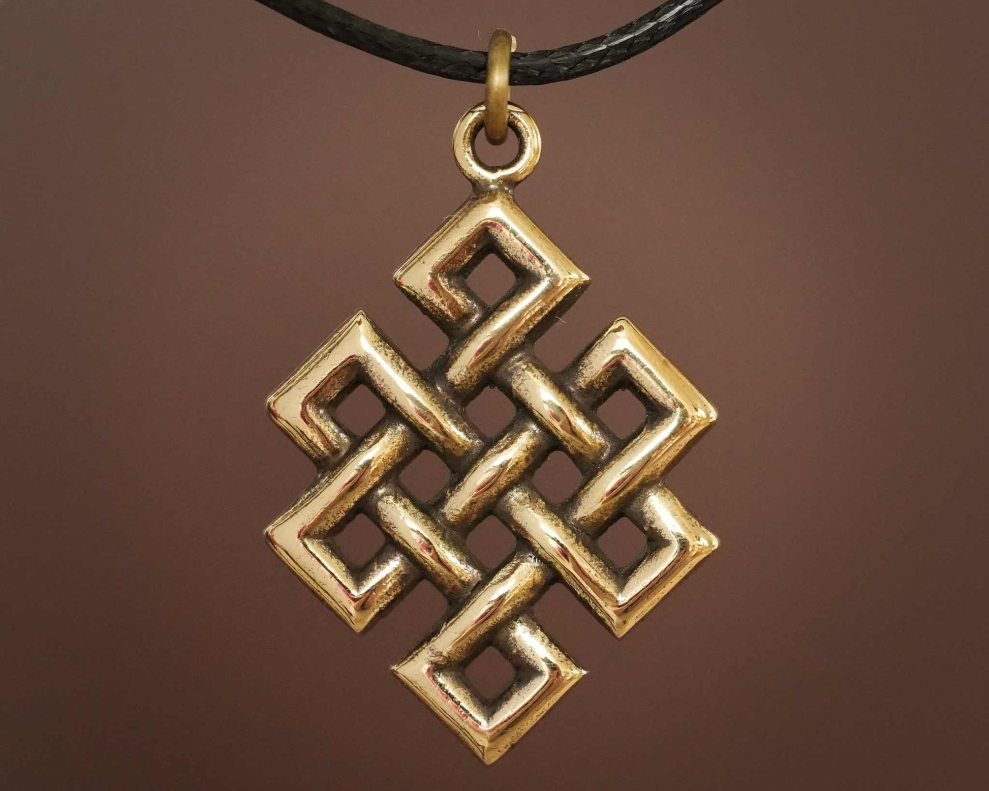 Handmade Tibetan Endless Love Knot Necklace Pendant for Women Japanese Meaningful Meditation Buddhist Jewelry With Adjustable String - Baldur Jewelry