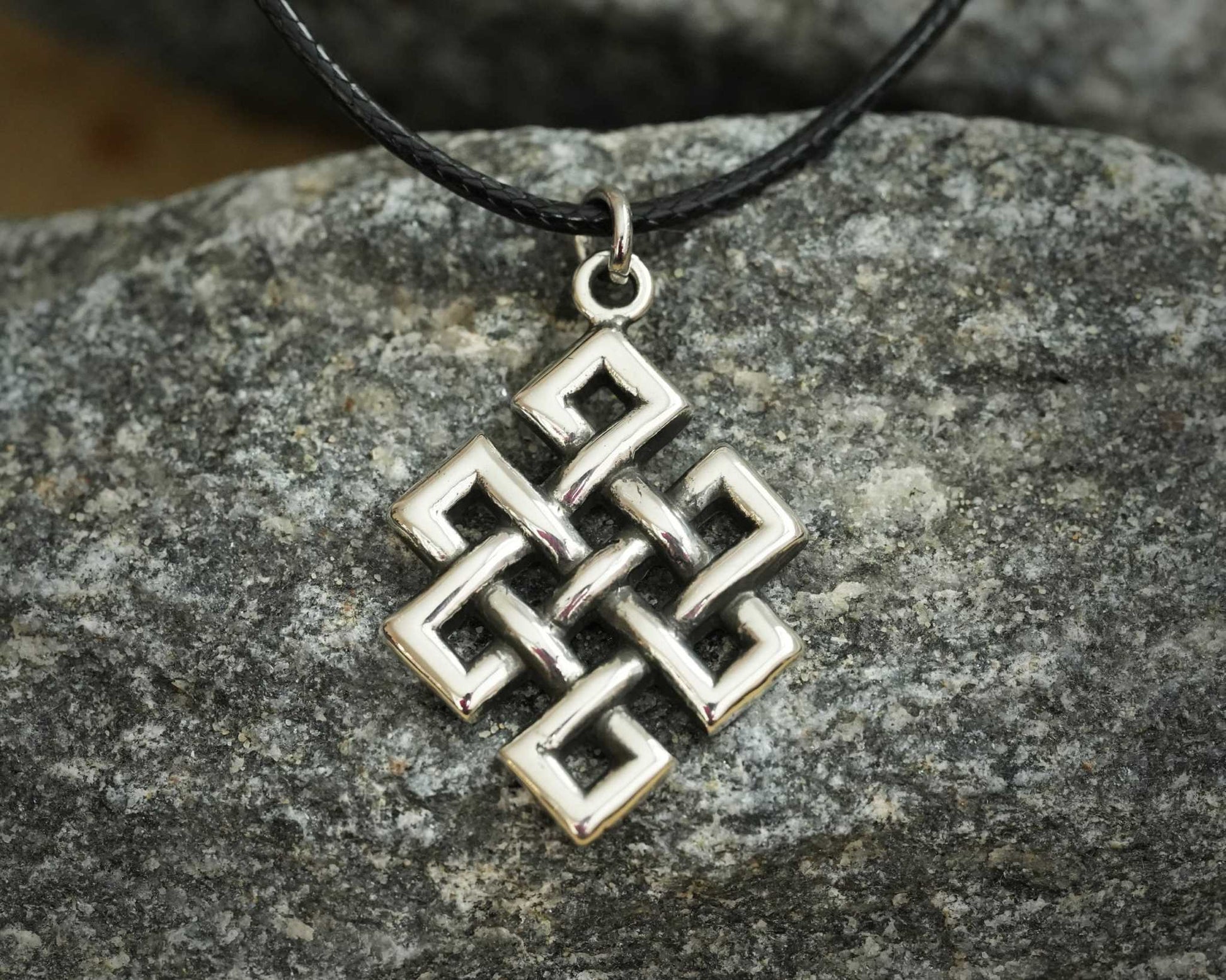 Handmade Tibetan Endless Love Knot Necklace Pendant for Women Japanese Meaningful Meditation Buddhist Jewelry With Adjustable String - Baldur Jewelry