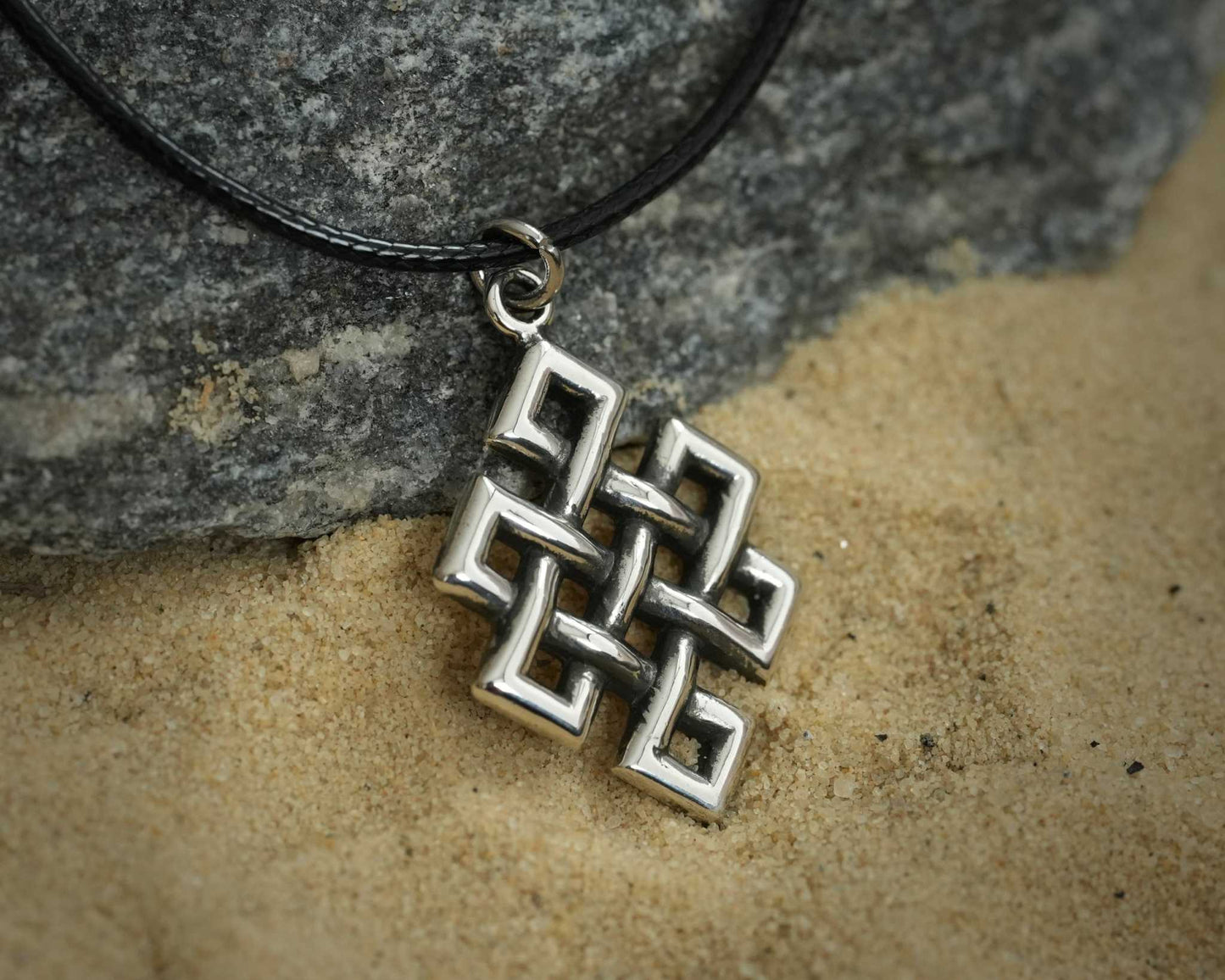 Handmade Tibetan Endless Love Knot Necklace Pendant for Women Japanese Meaningful Meditation Buddhist Jewelry With Adjustable String - Baldur Jewelry