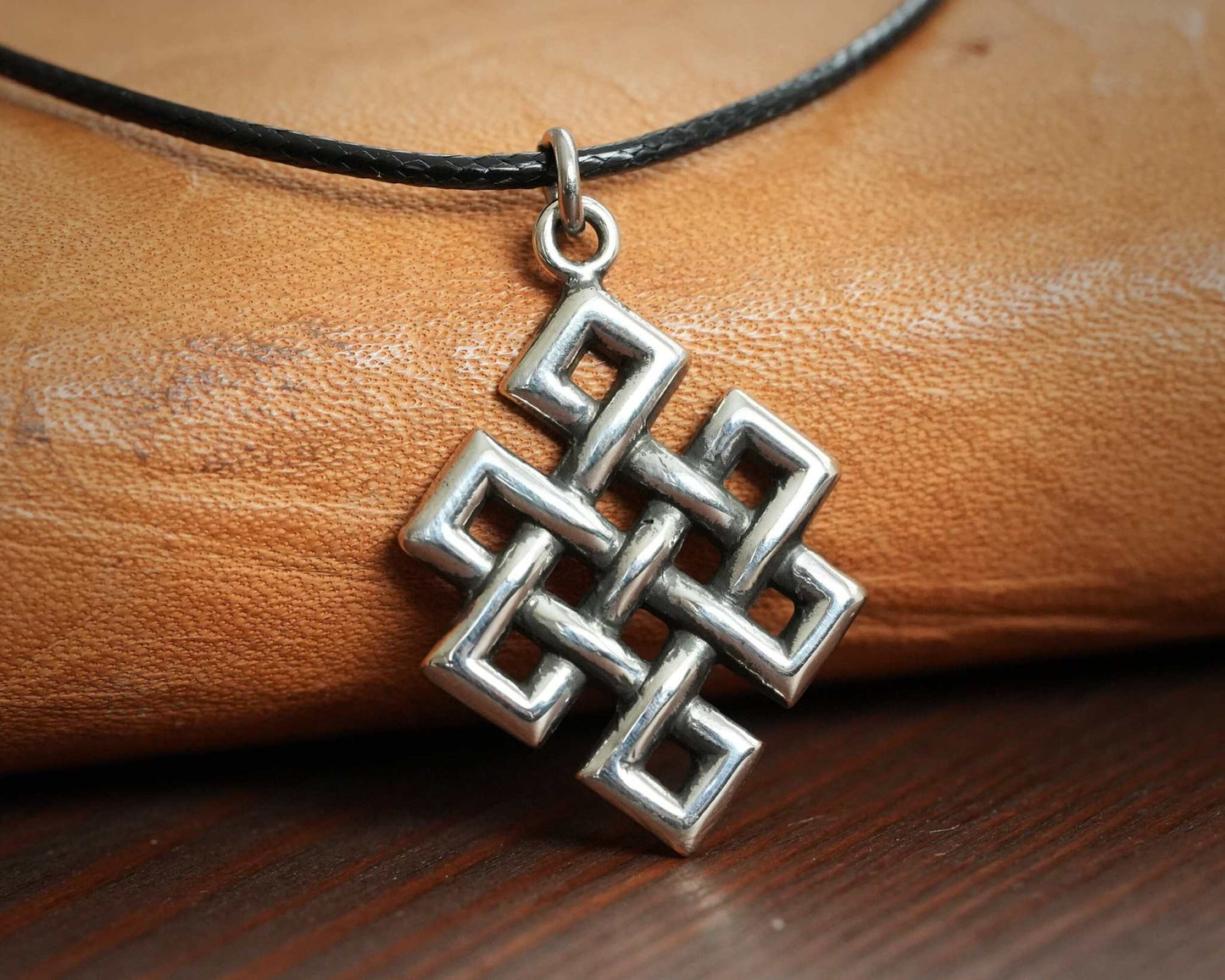 Handmade Tibetan Endless Love Knot Necklace Pendant for Women Japanese Meaningful Meditation Buddhist Jewelry With Adjustable String - Baldur Jewelry
