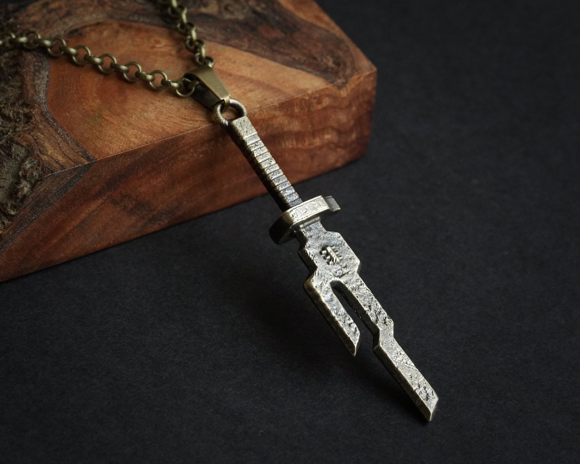 Toji ISoH Spear Necklace Pendant With 22 Inches Chain - Solid Silver or Ancient Bronze Looking Jewelry - Baldur Jewelry