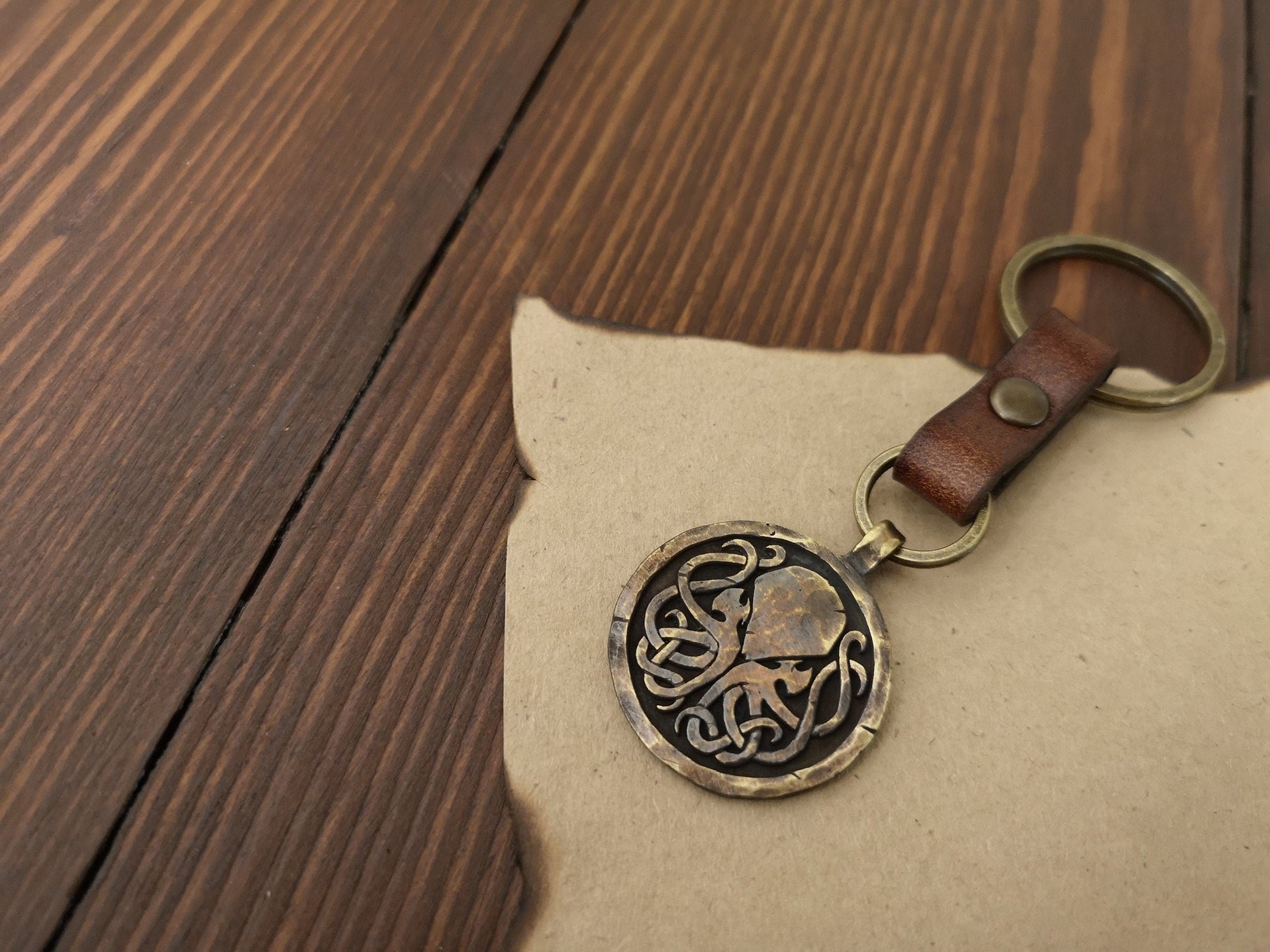 Cthulhu Octopus Keychain Lovecraft Jewelry Accessories Cosplay Leather - Baldur Jewelry