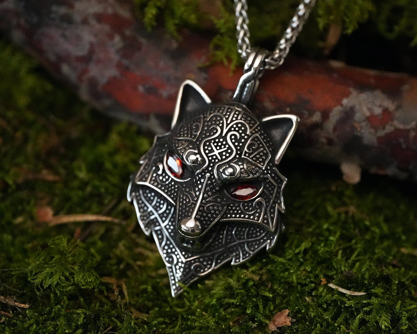 Large Wolf Head Necklace With Red Glass Gemstones For Men And Women Hypoallergenic Viking Fenrir Geri Freki Skoll Hati Pendant - Baldur Jewelry