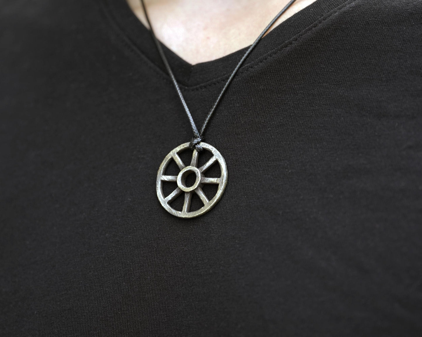 Taranis Dharma Solar Cross Sun Wheel Viking Celtic Wheel of Life Eight Spoked Wheel Viking Jewelry Pendant Necklace Dharmachakra