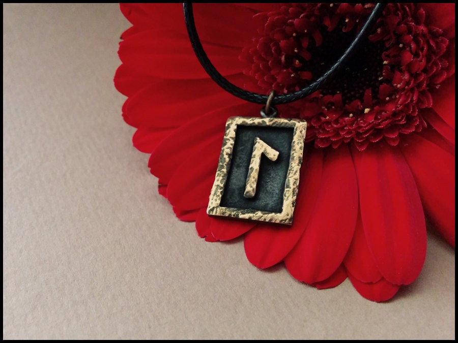 Viking Laguz Rune Pendant - Water - Baldur Jewelry