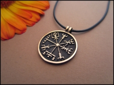 Vegvisir, Viking Compass to Show Way Pendant