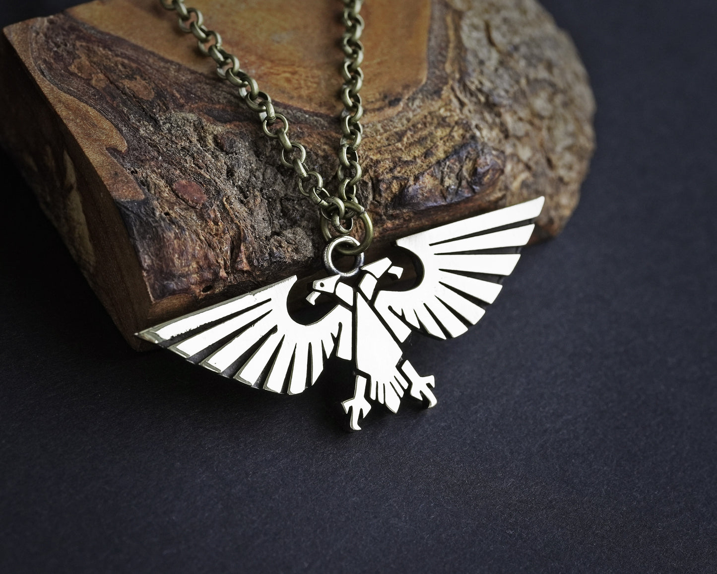 Warhammer 40K Emperor of Mankind Ancient Imperial Aquila Eagle Necklace Pendant
