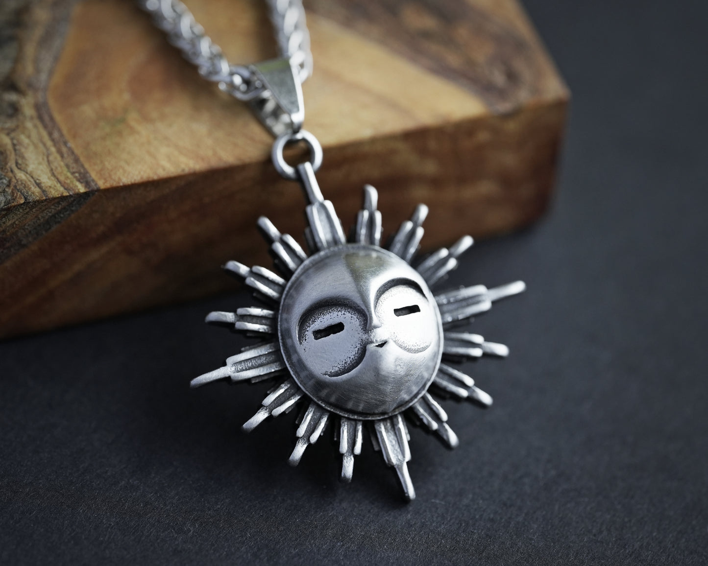 Esquie Mask Necklace - Expedition 33 Fantasy Game Jewelry - Clair Obscur Brass or Silver Pendant Amulet