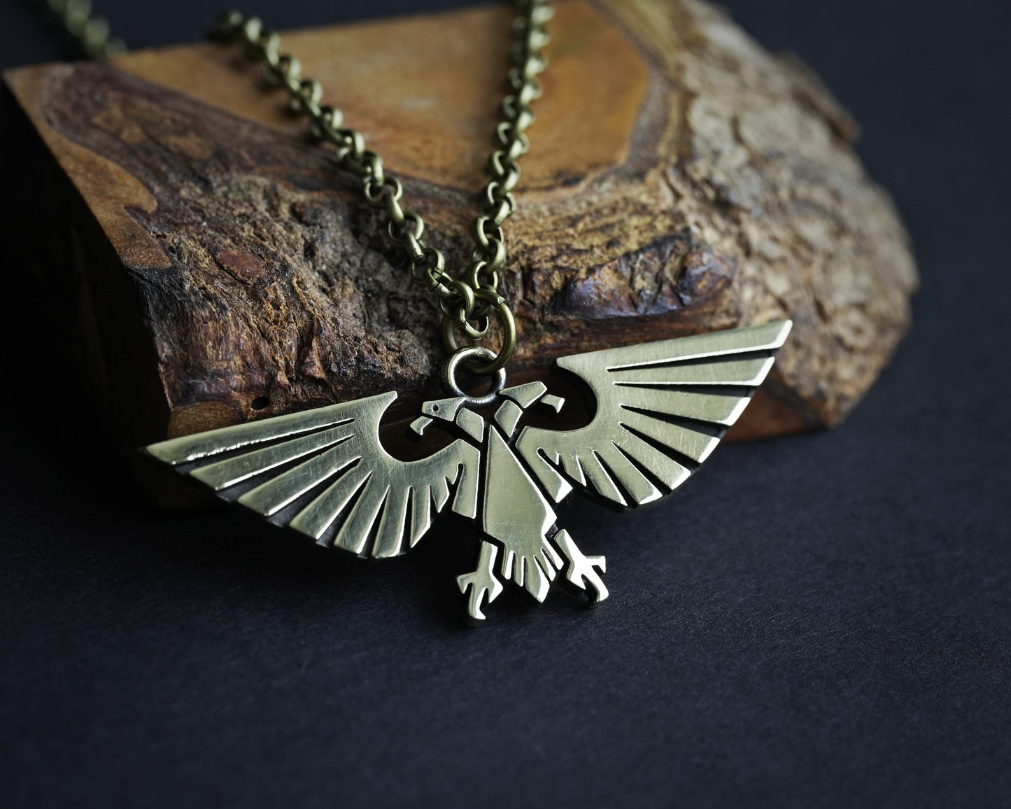 Warhammer 40K Emperor of Mankind Ancient Imperial Aquila Eagle Necklace Pendant