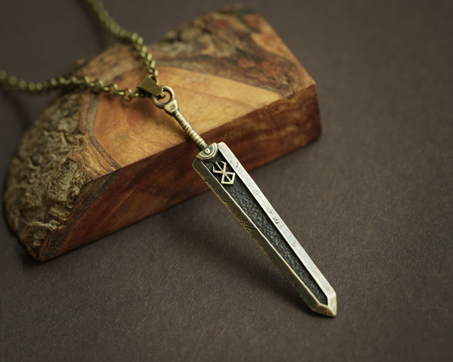 Brand of Sacrifice Dragon Slayer Sword Black Rune Anime Necklace Pendant Jewelry Fantasy Cosplay Gift for Men Women