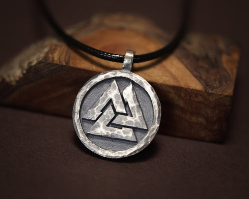 Viking Valknut Warrior Pendant Norse Jewelry Necklace Pendant Amulet Odin with Adjustable String