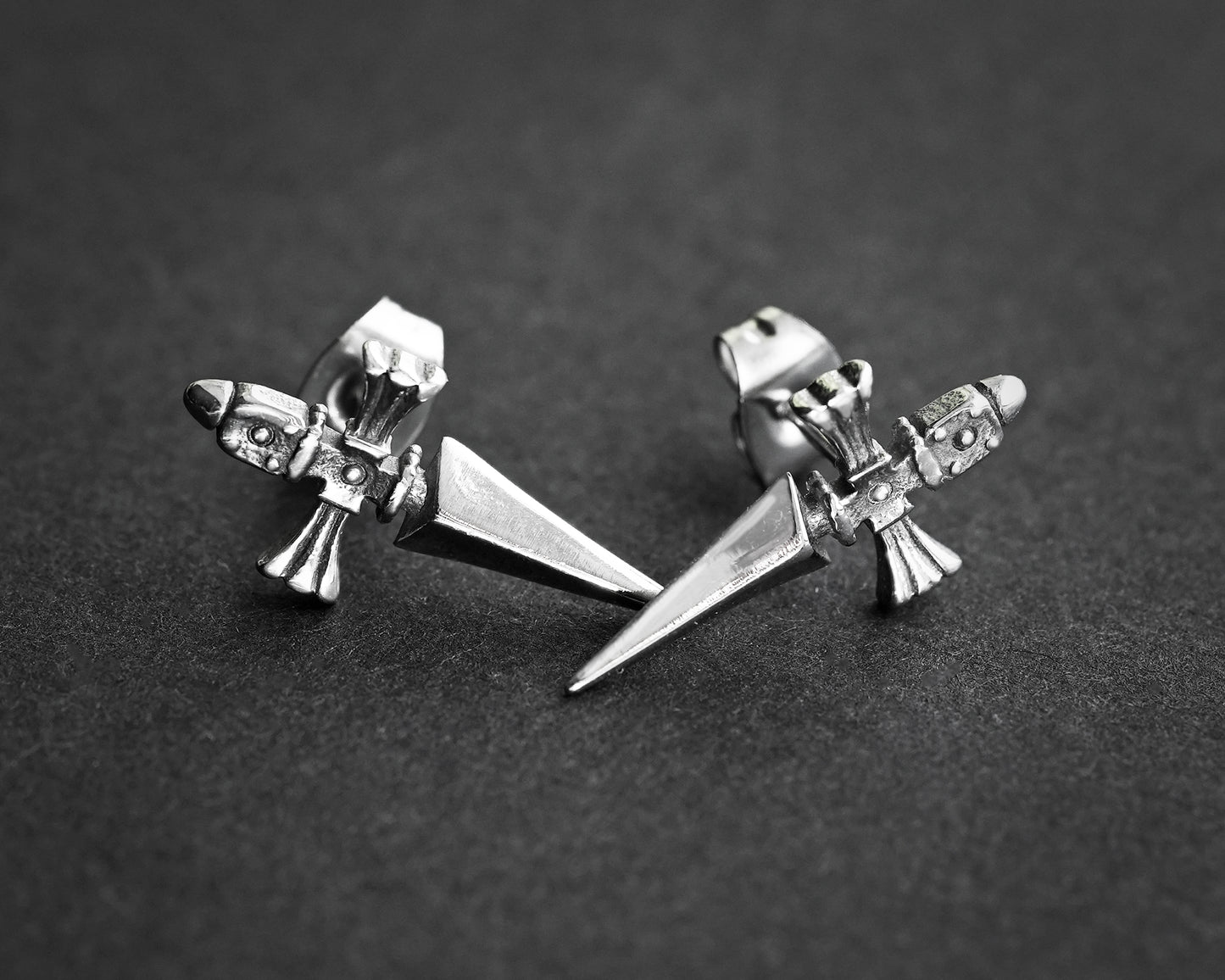 Kurapika Earrings Judgement Chain Jewelry Anime Cosplay Stud Spike  H x H Hunter