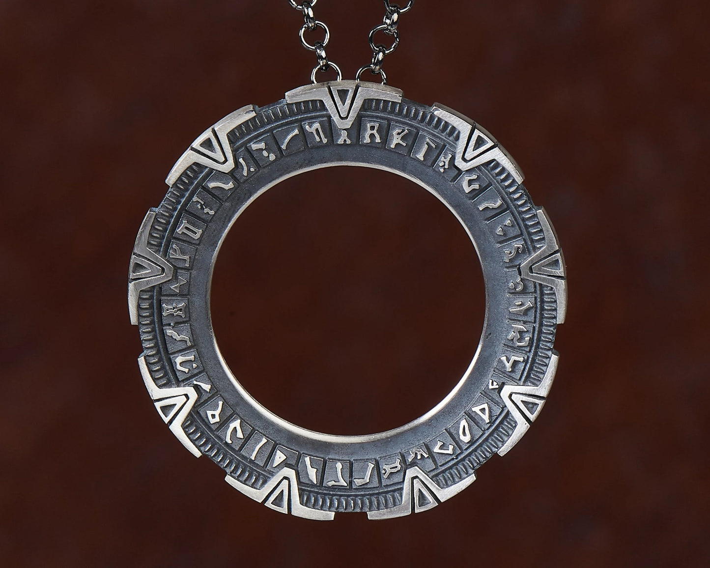 925 Sterling Silver / Brass Premium Quality Stargate SG1 Atlantis Universe Portal Pendant Necklace - Stargate Atlantis Jewelry Charm Amulet - Stargate Merchandise Cosplay - Baldur Jewelry