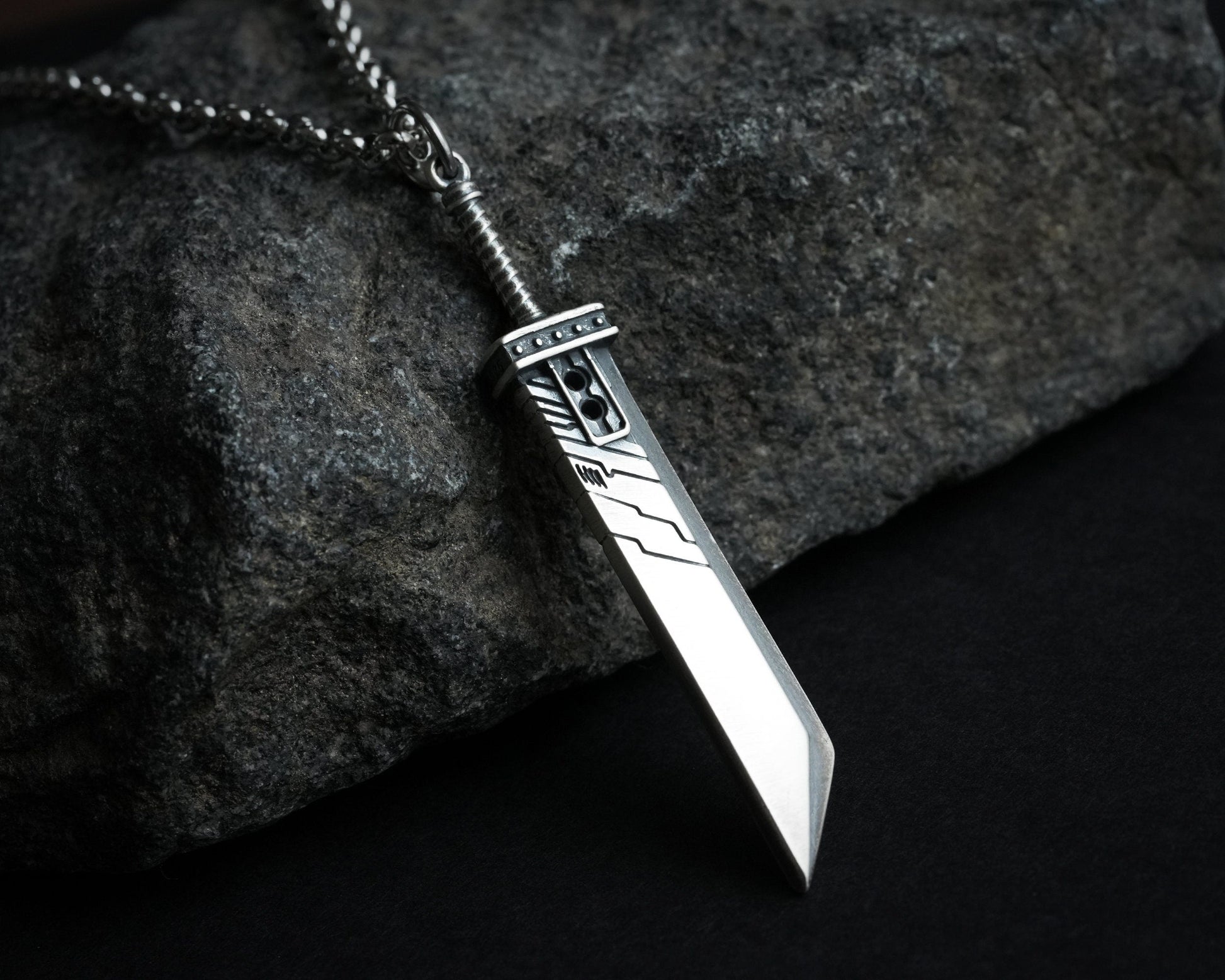 925 Sterling Silver Final Fantasy VII Cloud Buster Sword Necklace Pendant Jewelry - Baldur Jewelry