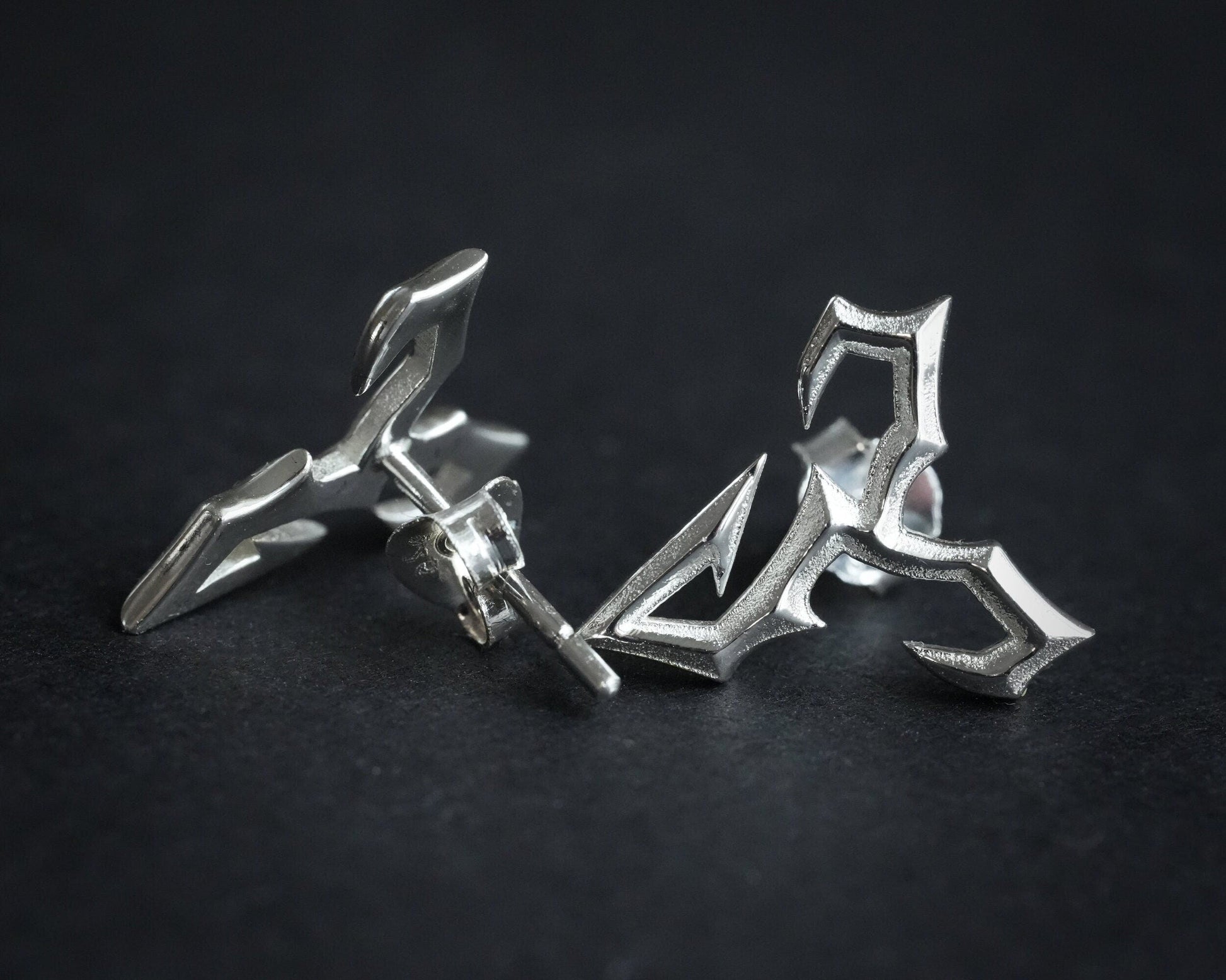 925 Sterling Silver Tidus Zanarkand Abes Stud Earrings from Final Fantasy X - Baldur Jewelry