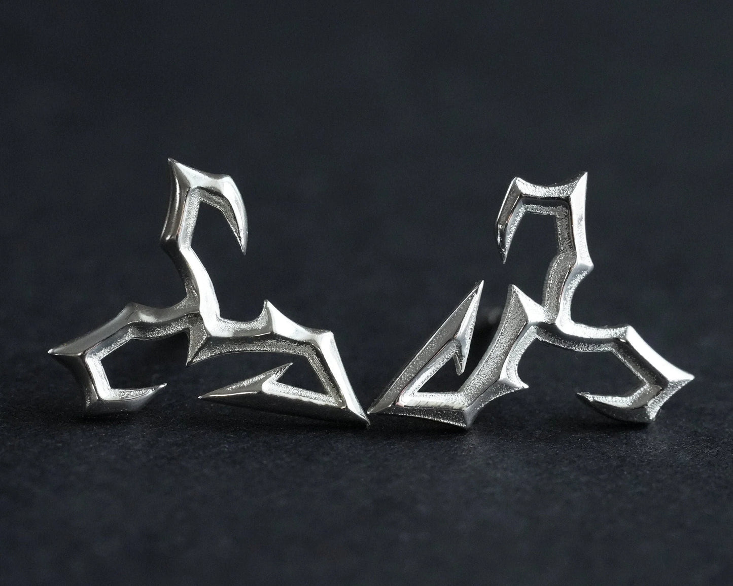 925 Sterling Silver Tidus Zanarkand Abes Stud Earrings from Final Fantasy X - Baldur Jewelry