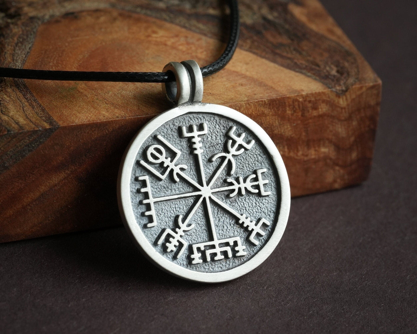 925 Sterling Silver Viking Vegvisir Pendant - Baldur Jewelry