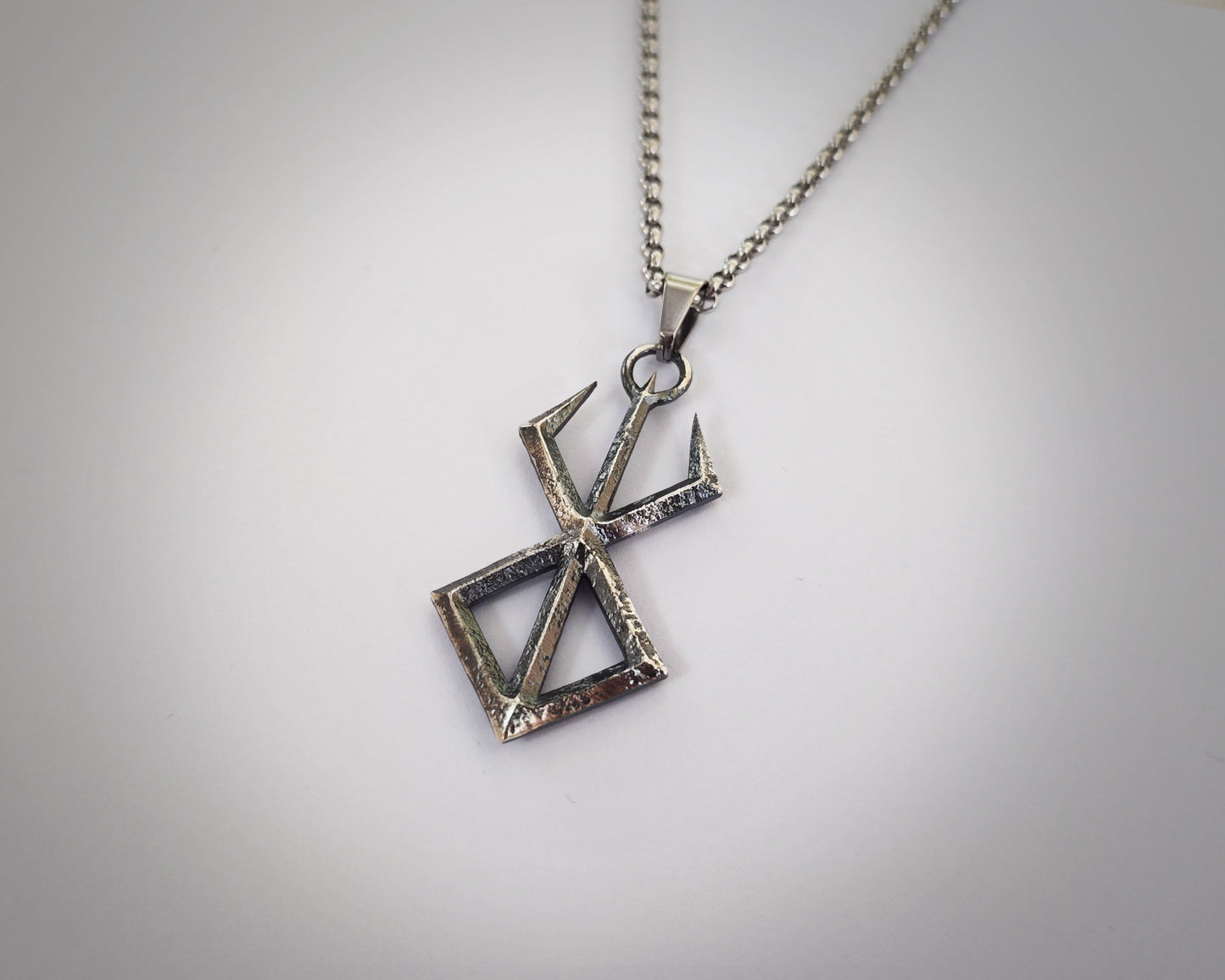 Brand of Sacrifice Rune Anime Halskette Anhänger Schmuck Fantasy Cosplay Geschenk für Männer Frauen