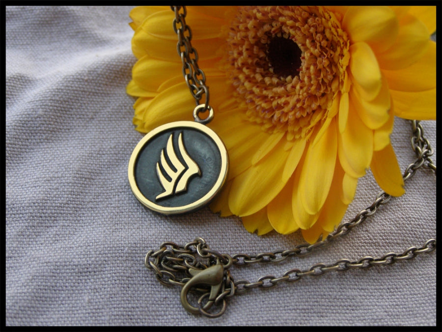 Mass Effect Paragon Pendant Necklace Amulet