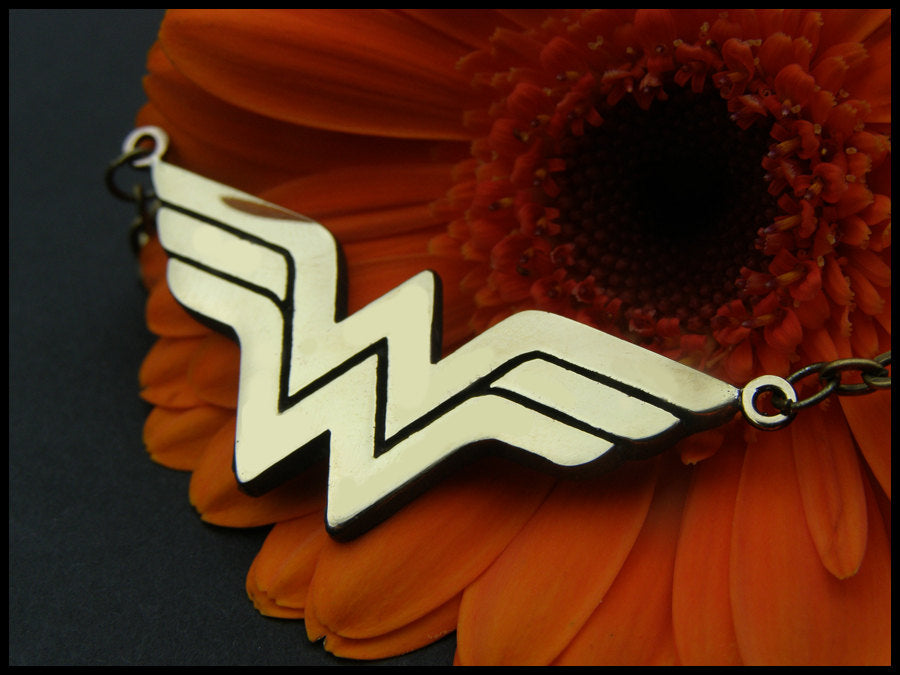 Wonder Woman Pendant Necklace Amulet