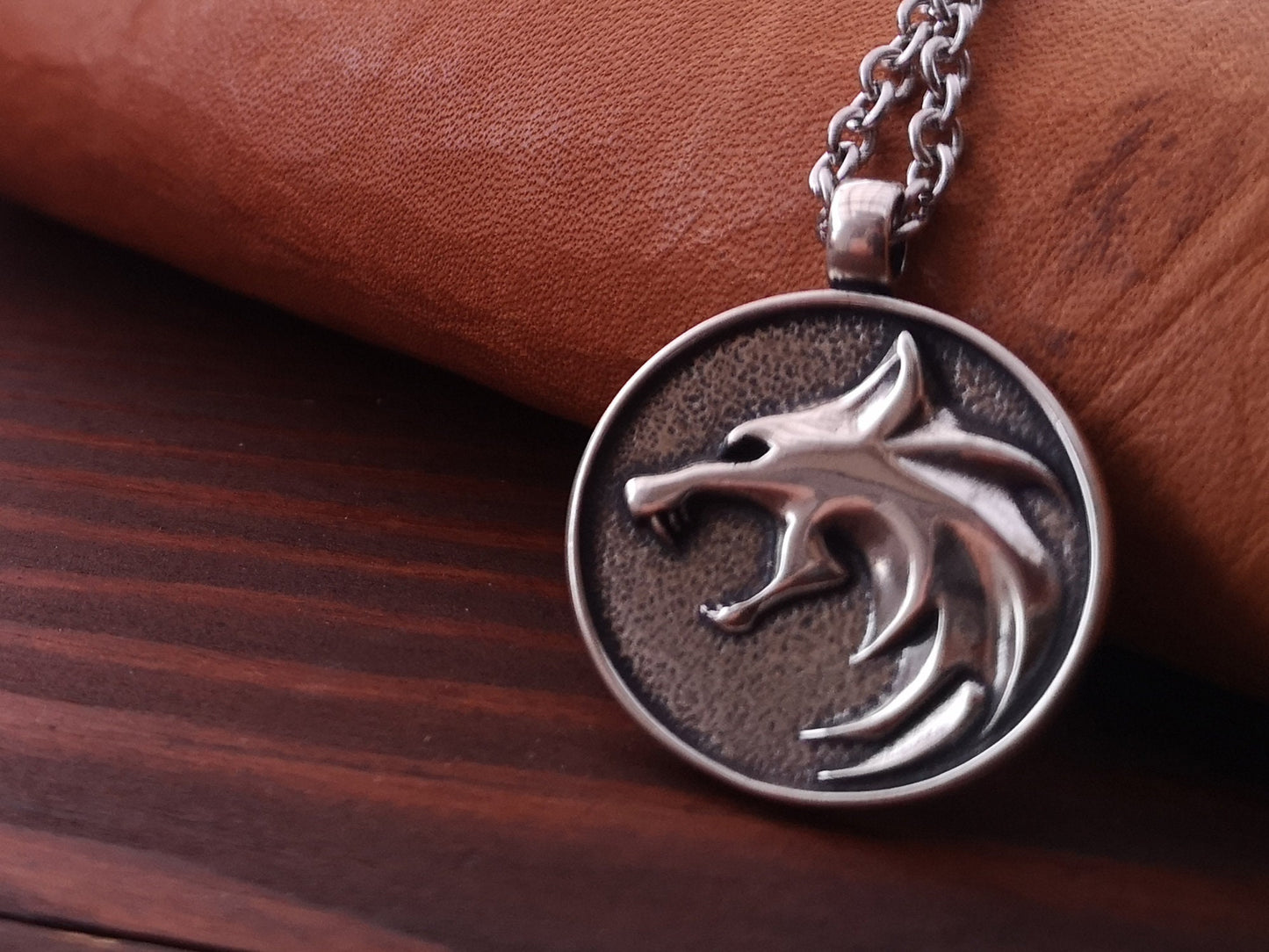 925 Sterling Silver Wolf Necklace Pendant Amulet Jewelry With Chain - Baldur Jewelry