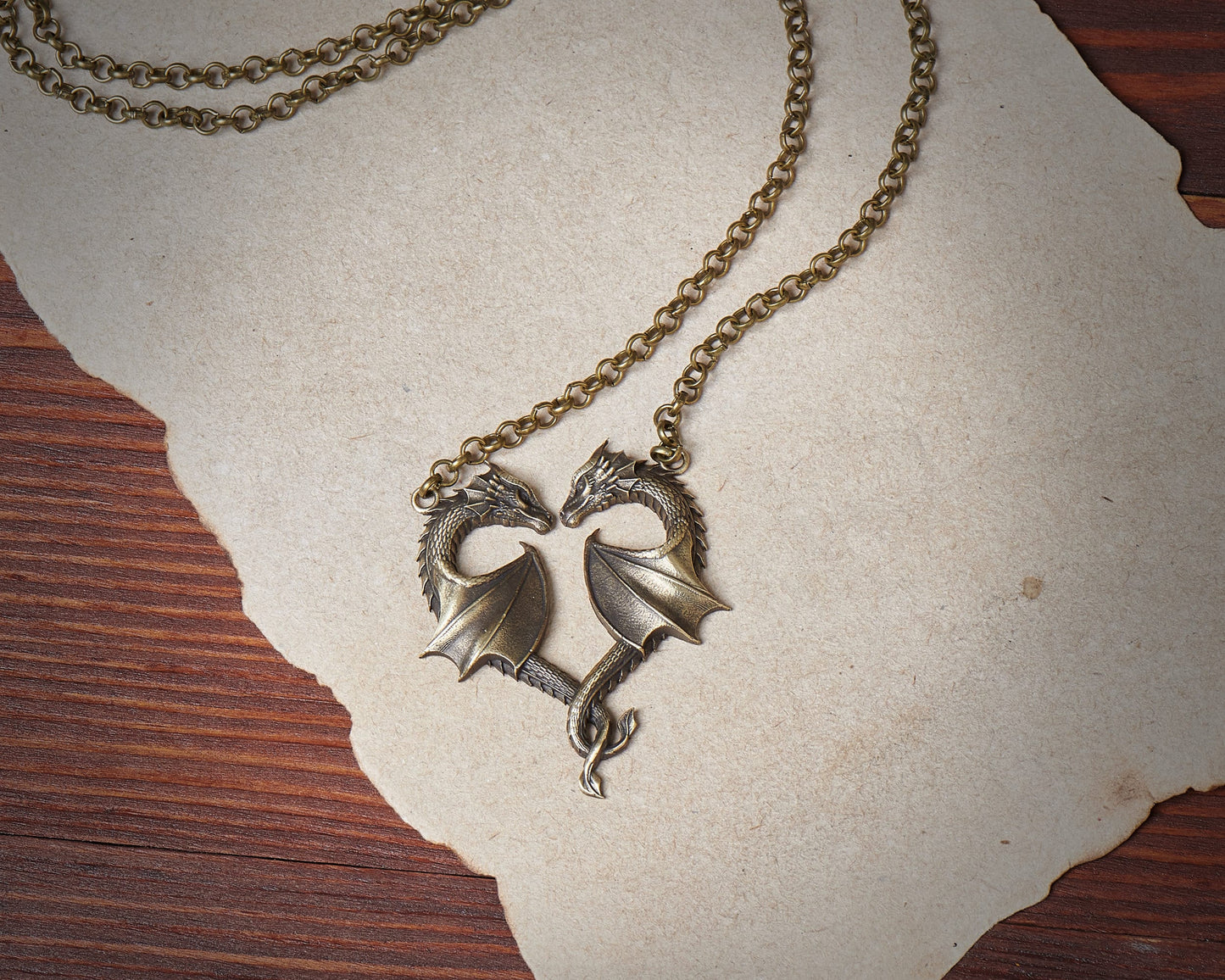 Collier Dragon coeur symbole d'amour pendentif bijoux collier pendentif
