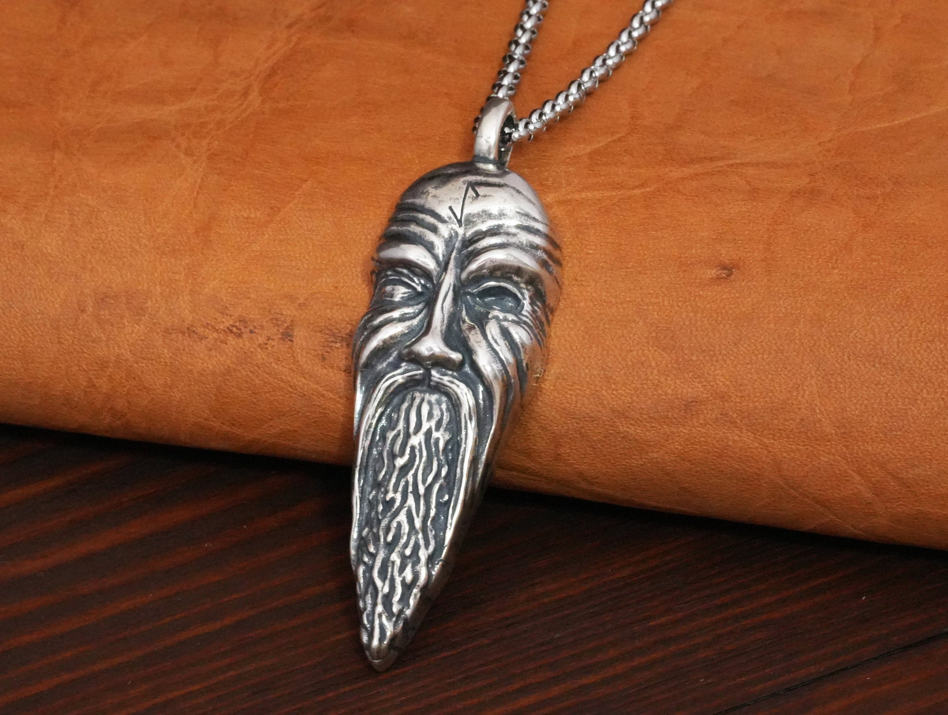 Odin Carved Statue For Altar and Praying For Norns For Good Luck - Baldur Jewelry