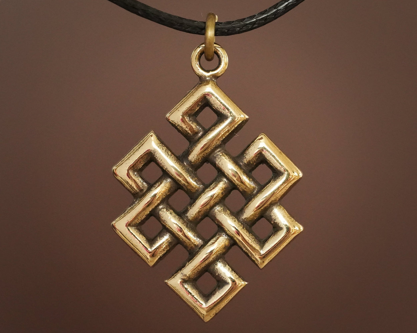 Handmade Tibetan Endless Love Knot Necklace Pendant for Women Japanese Meaningful Meditation Buddhist Jewelry With Adjustable String - Baldur Jewelry