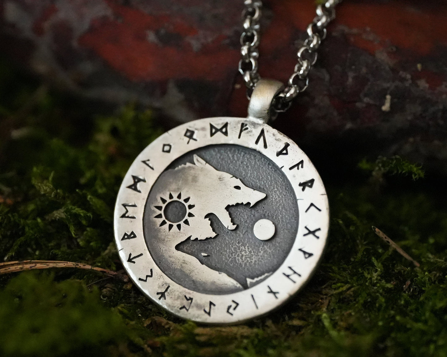 Viking Yin Yang Wolf Necklace Wolves Skoll and Hati Chasing Sun and Moon  Balance In Life - Full Set Futhark Runes - Algiz Tiwaz Fenrir - Baldur Jewelry