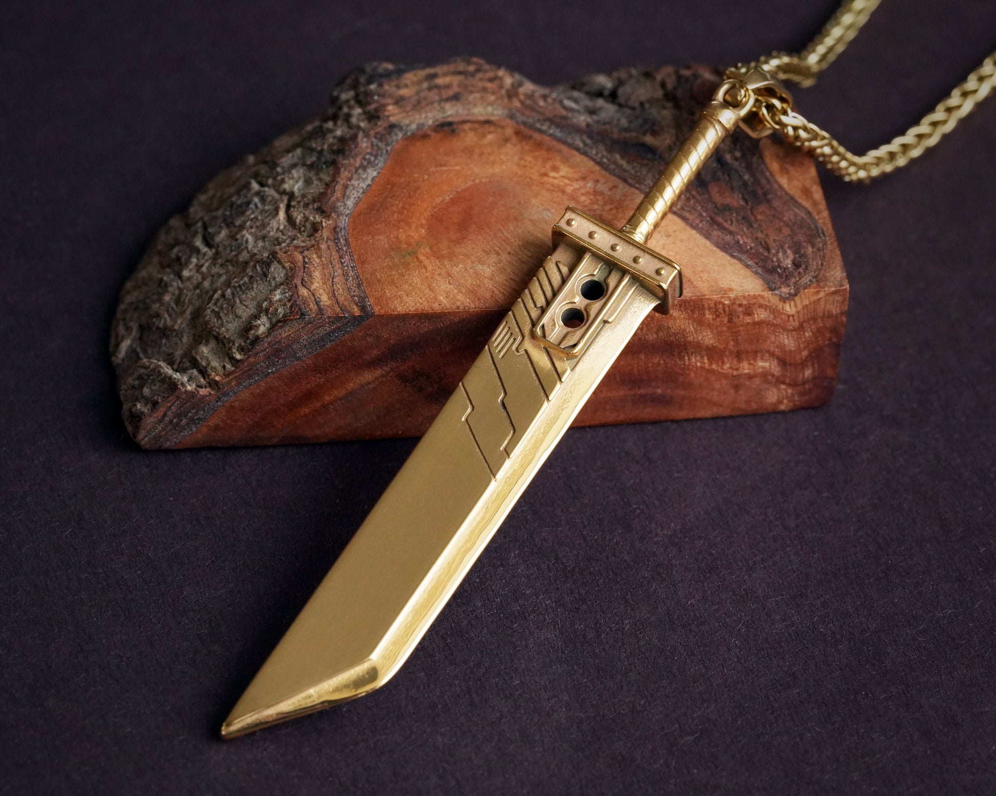 Extra Large Golden Silver Final VII Cloud Buster Sword Fantasy Necklace Pendant Jewelry Keychain - Baldur Jewelry