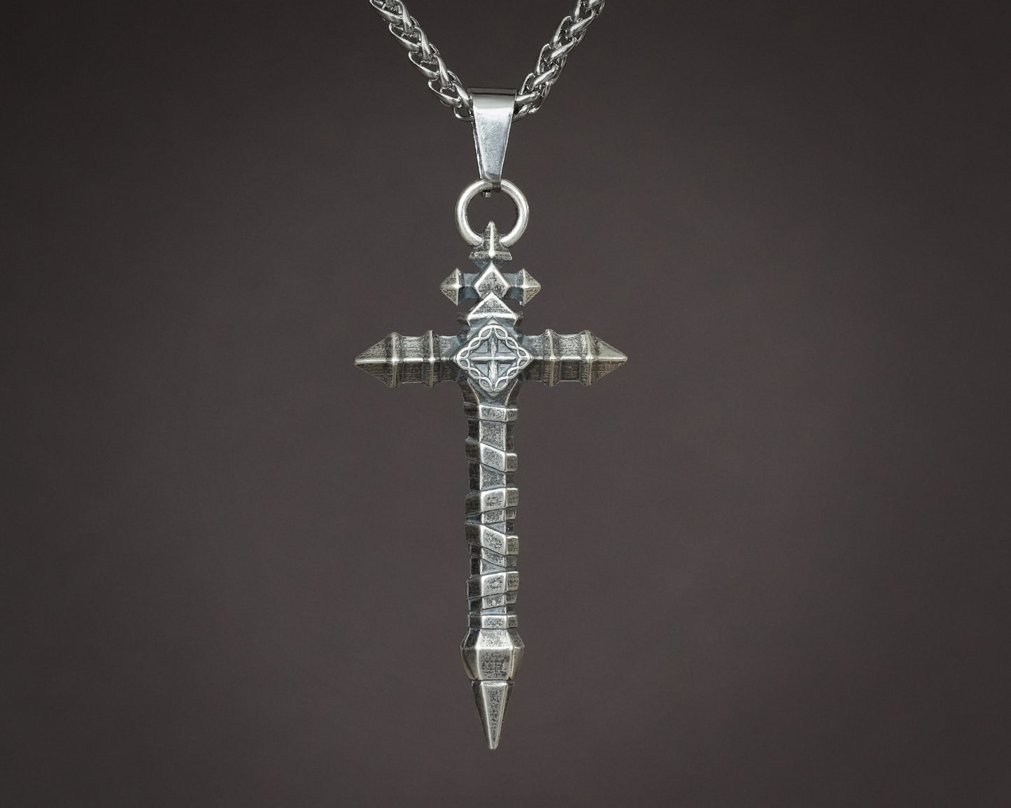 Collier pendentif croix de combat tueur de vampires