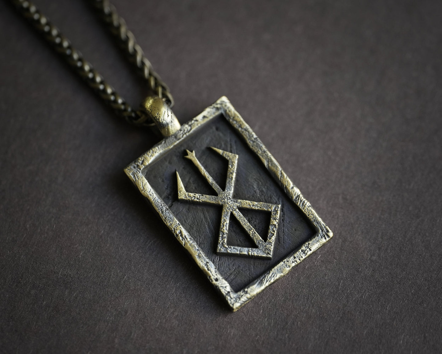 Berserk Brand of Sacrifice Rune Anime Necklace Pendant Jewelry Fantasy Cosplay Gift for Men Women