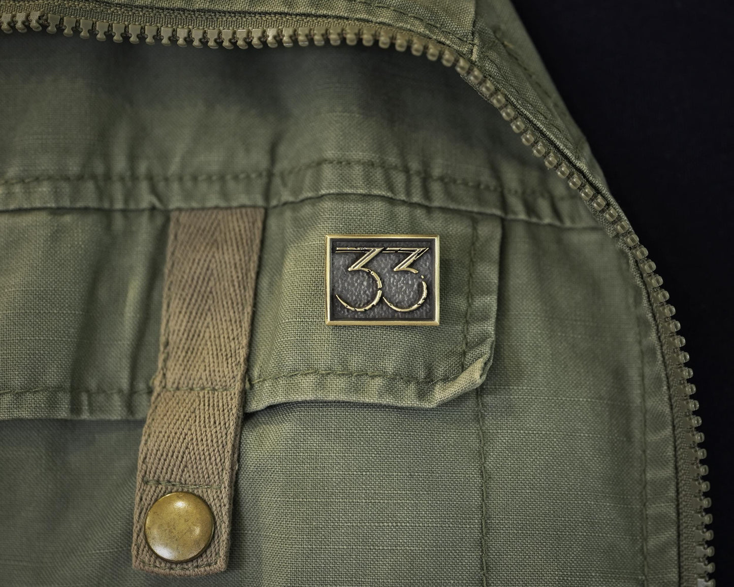 548833