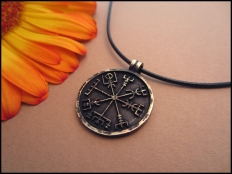 Viking Compass - Vegvisir Pendant